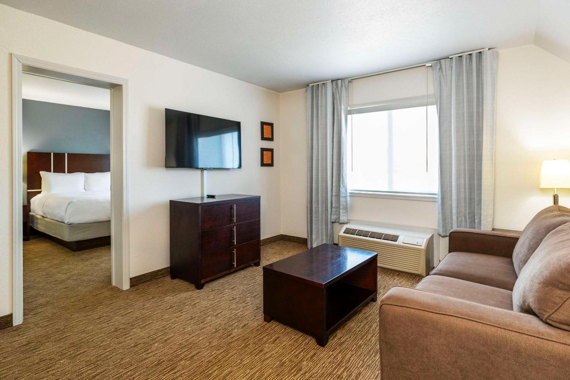 Comfort Inn & Suites Yorkton Bagian luar foto
